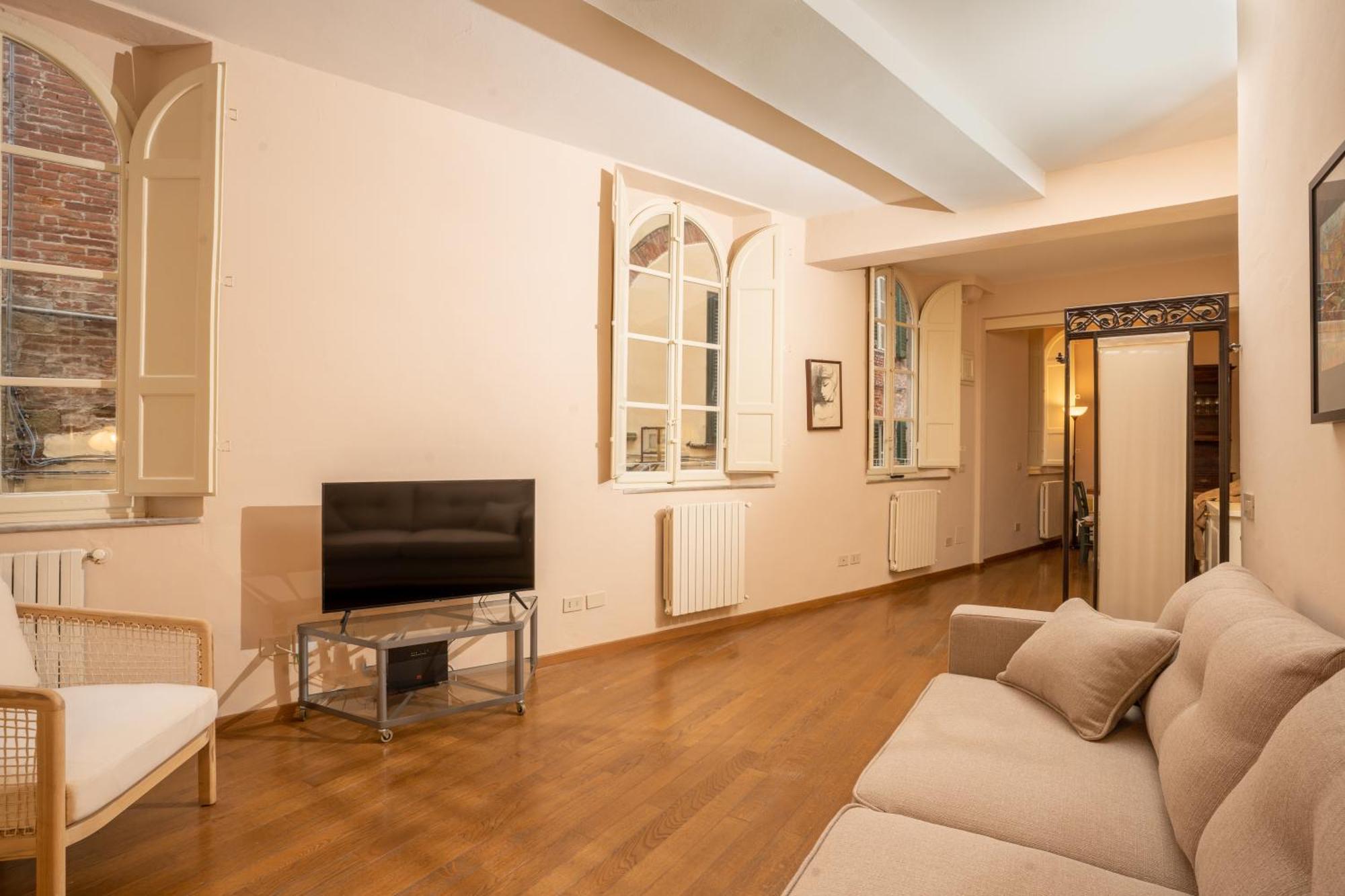 Il Gallo - Charming Apartment In Lucca Heart Lucques Extérieur photo